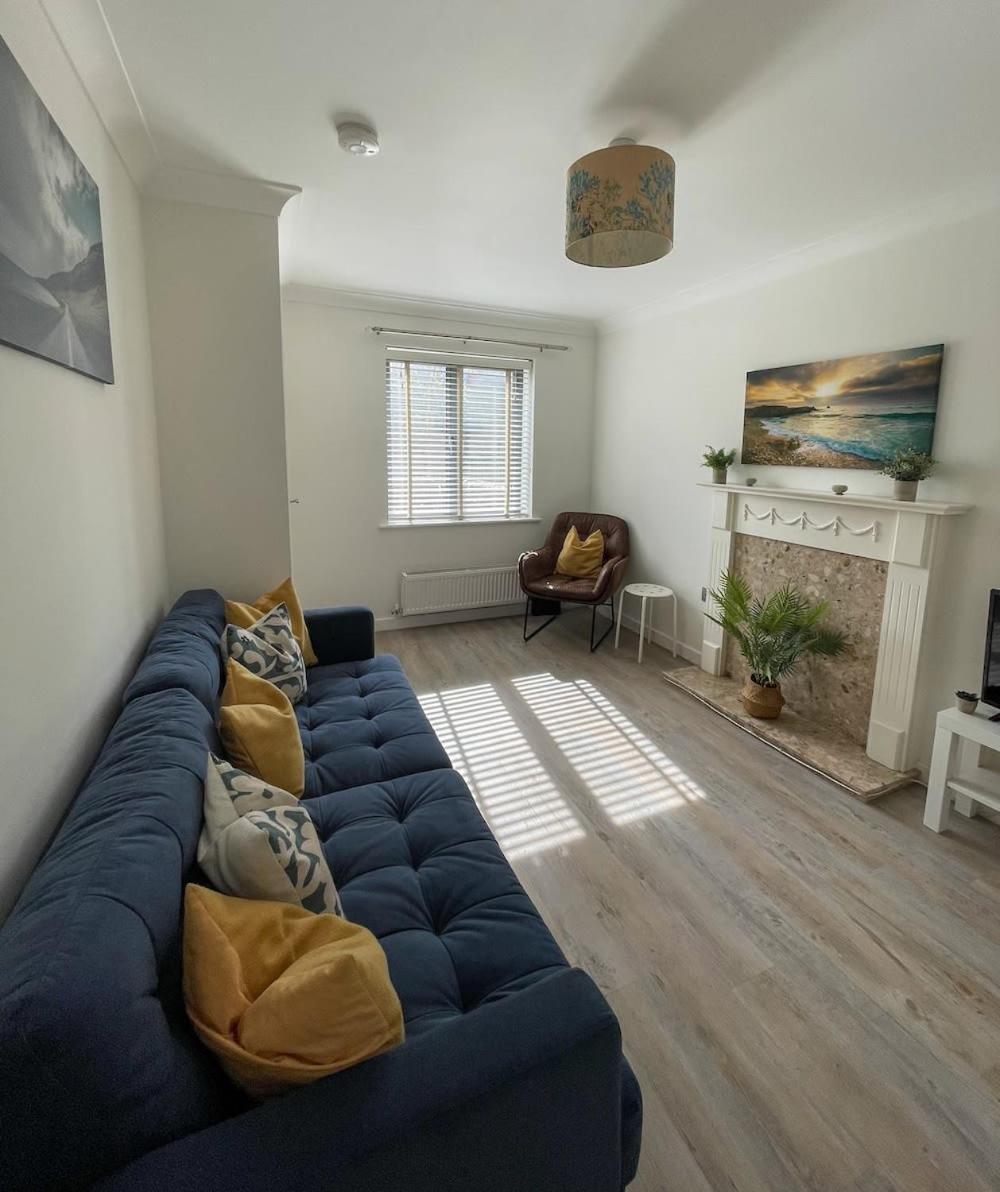 Comfortable Home W Private Parking Charlestown Charlestown  Eksteriør bilde